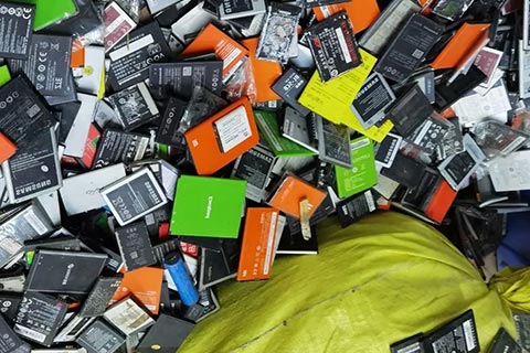 玉树藏族州曲麻莱磷酸电池回收|锂电池回收价位